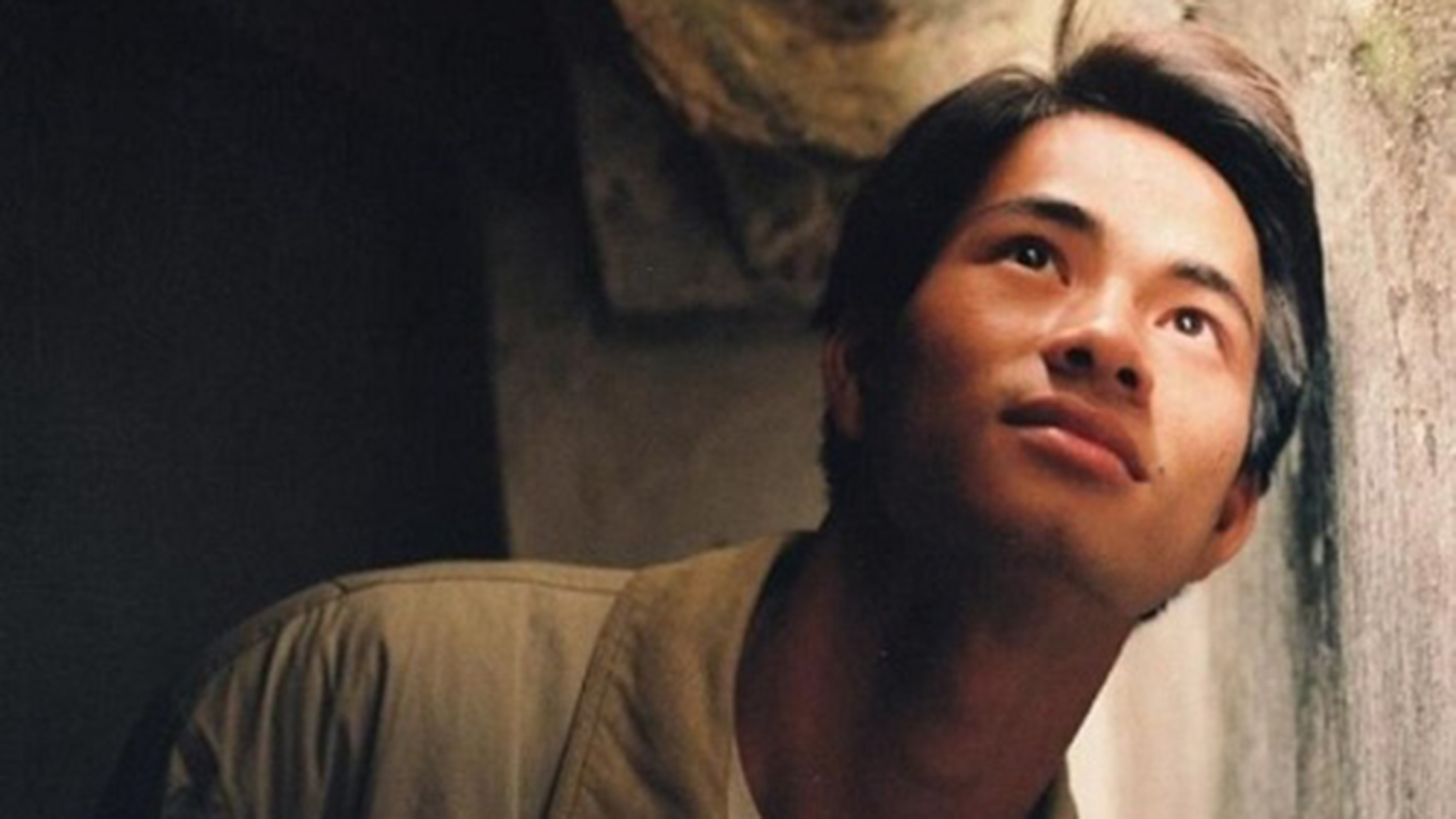 Sóng Ở Đáy Sông