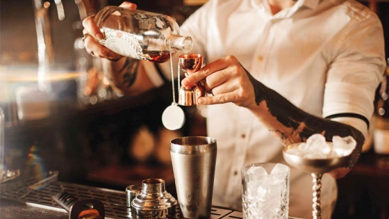 Trở Thành Bartender Chuyên Nghiệp Từ Cơ Bản Đến Nâng Cao