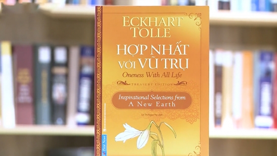 Giới Thiệu Sách: Hợp Nhất Với Vũ Trụ